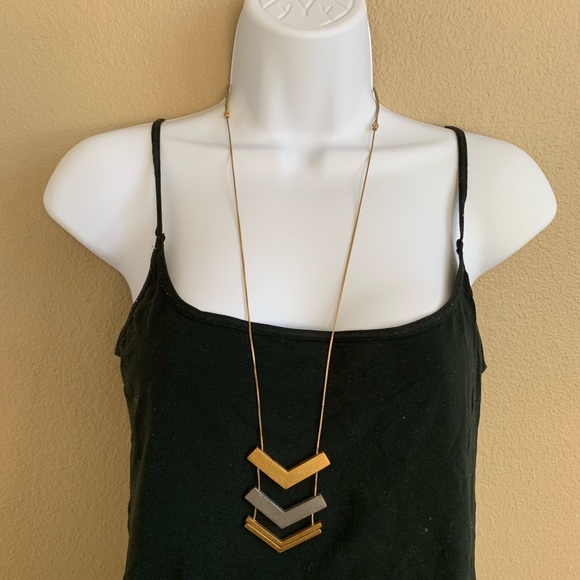Madewell chevron necklace - Picture 2 of 4